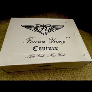 Women’s rain boots. Size 7